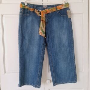 No Boundaries capri jeans with colorful fabric belt - NWT
